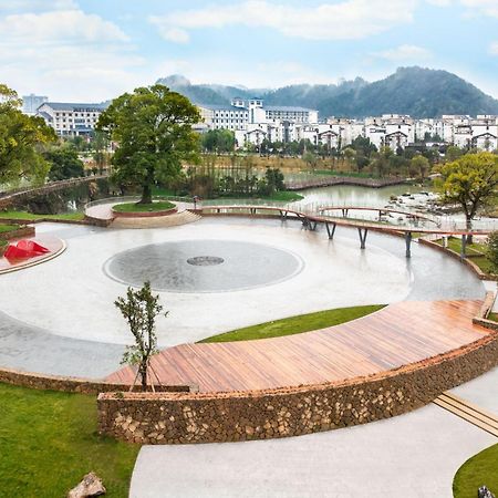 Holiday Inn Resort Yichun Mingyue Mountain By Ihg Exterior foto